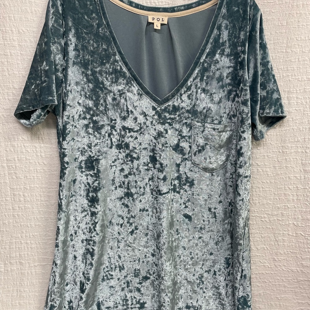 Pol vneck crushed velour tee